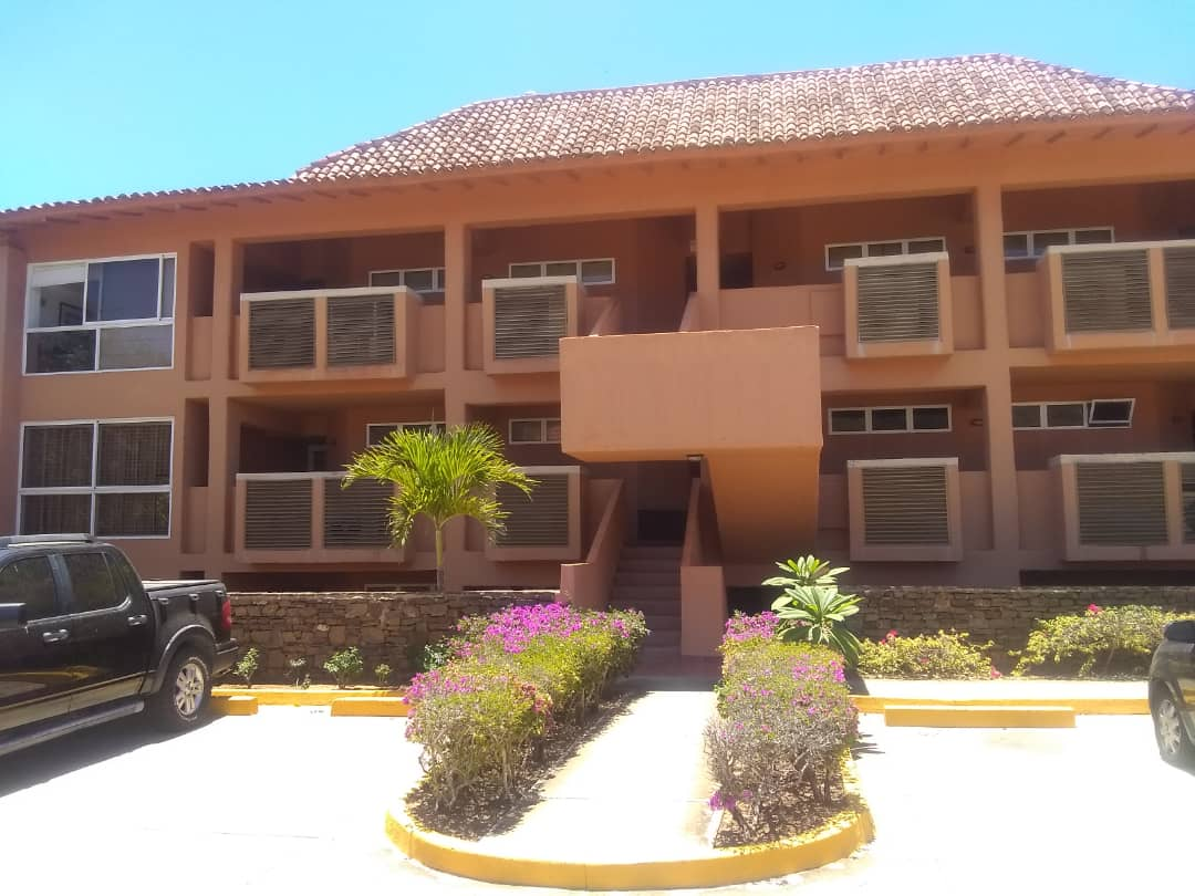 Townhouse en Venta en la Isla de Margarita en Bahía Real ll