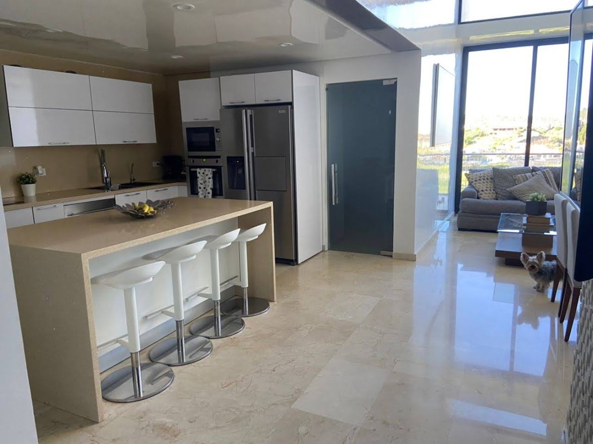 Venta de Apartamento en PLaya Moreno, Isla de Margarita